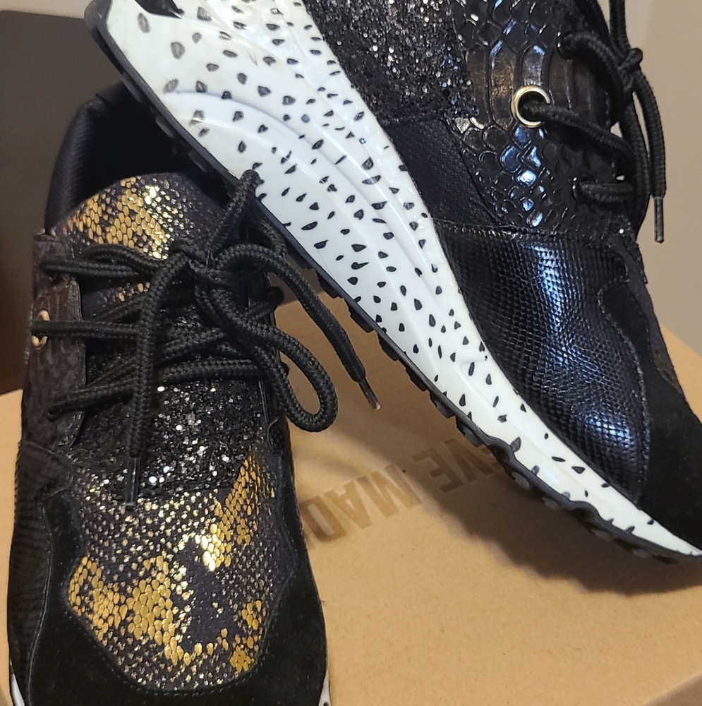 Tenis